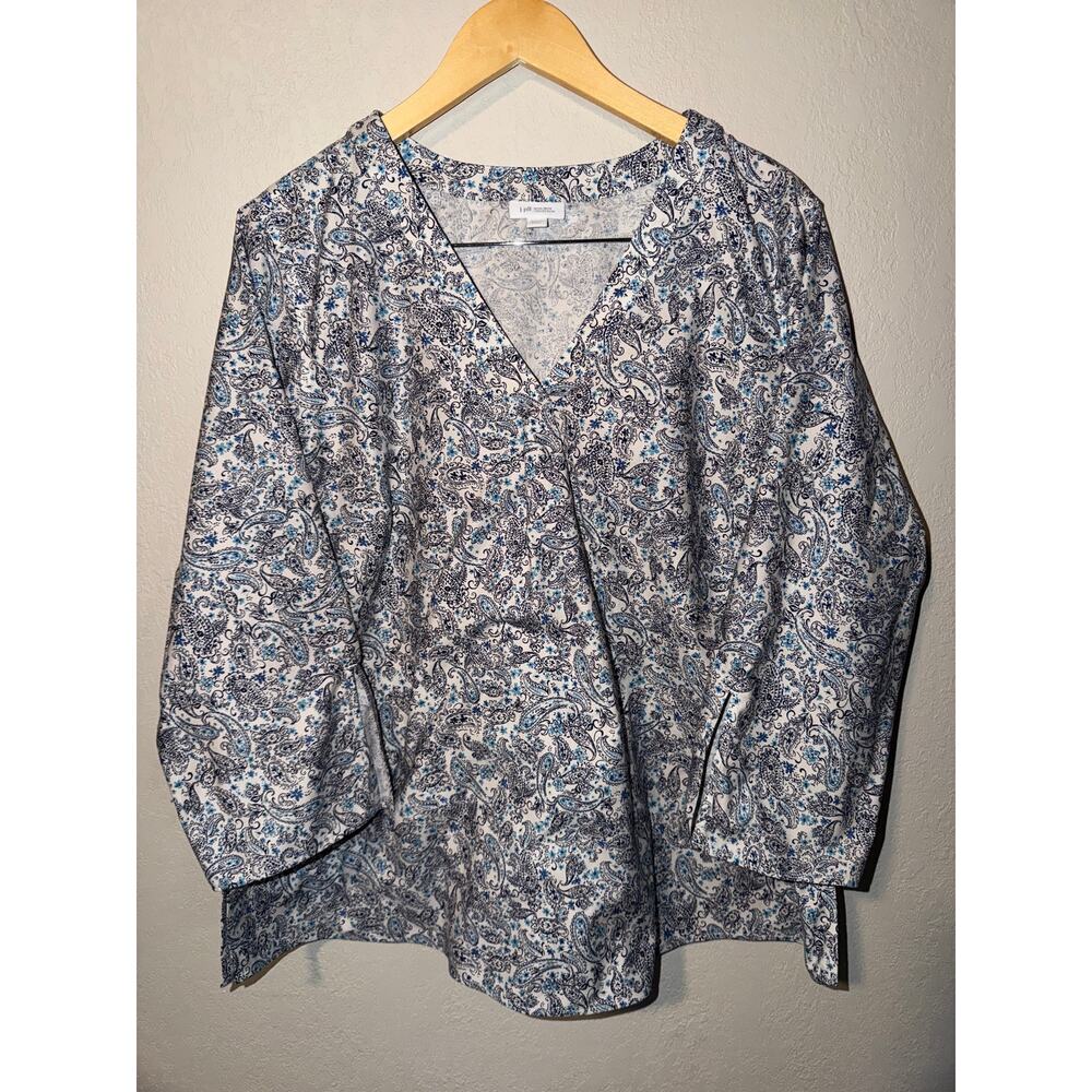 J.Jill women's v-neck blouse paisley print shades of blue and gray SZ XL Petite